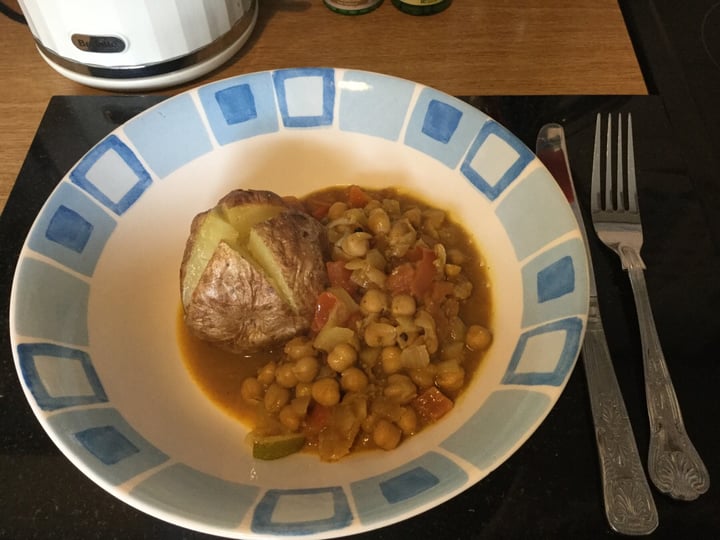 review photo of Castleton Farms Coconut and chickpea curry shared by @kymwhittet on 29 Mar 2019 - review