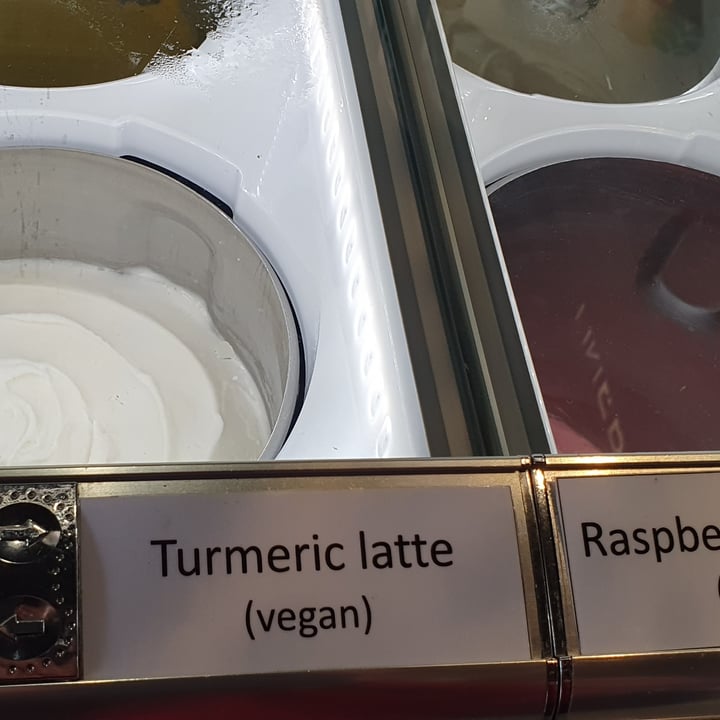 review photo of Unframed icecream Raspberry coconut vegan ice cream shared by @laurenkinghorn on 28 Nov 2021 - review