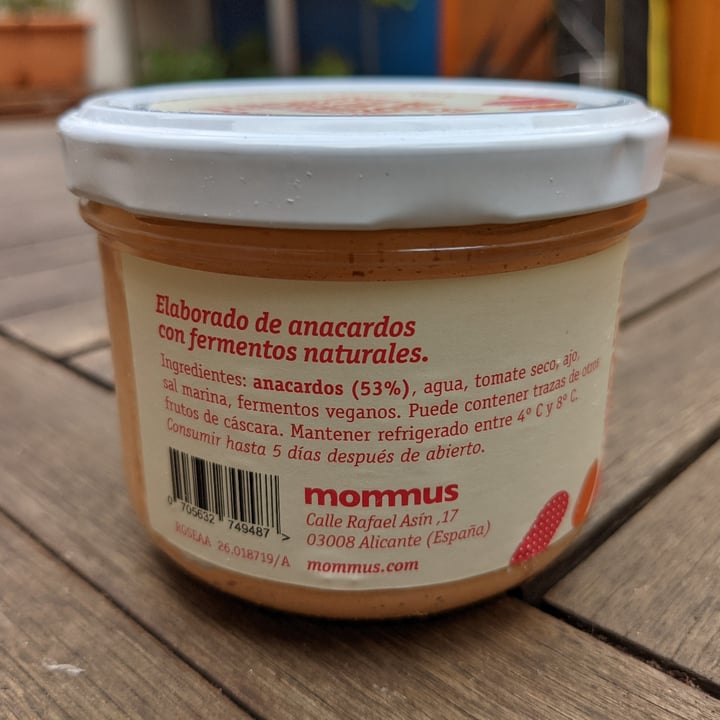 review photo of Mommus Foods Formatge cremós tomàquet sec i all shared by @fperezgamonal on 10 Dec 2021 - review