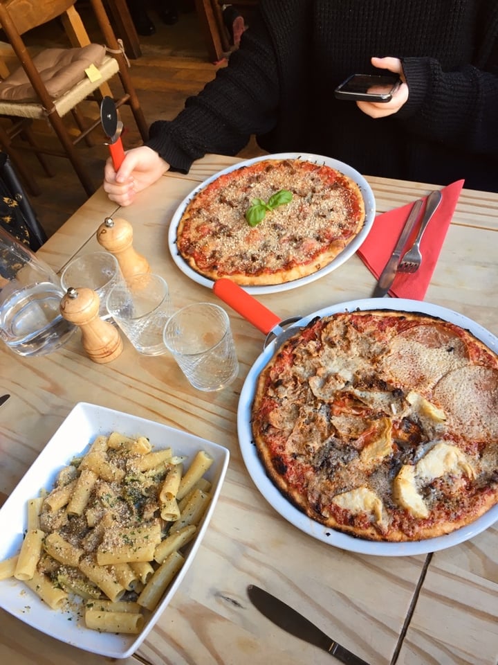 photo of Sora Lella Vegan Roman Restaurant Quattro Stagioni Pizza shared by @katelouisepowell on  03 Mar 2020 - review