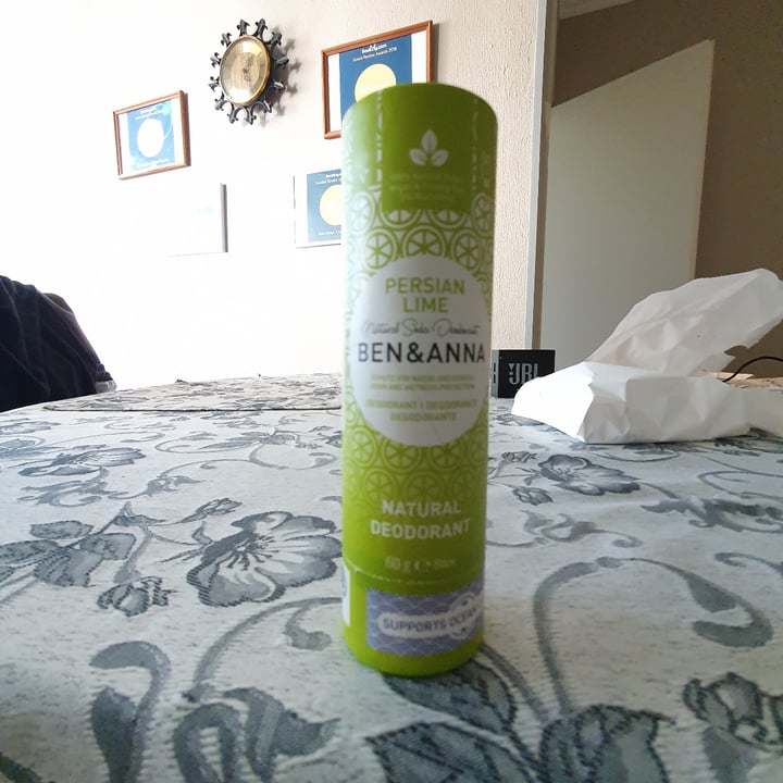 photo of Ben & Anna Natural Desodorante Persian Lime shared by @urmo on  09 Jun 2022 - review