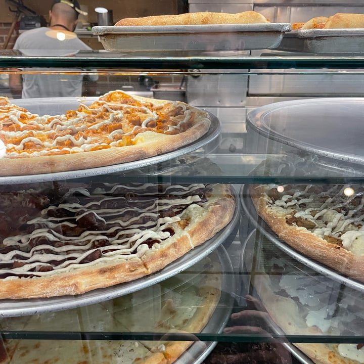 review photo of That Pizza Place Vegan buffalo pizza shared by @seanmac5 on 04 Aug 2022 - review