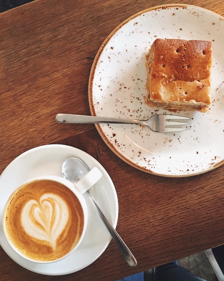 review photo of Jonas Reindl Apple strudel cake (whole wheat) shared by @janakup on 07 Mar 2020 - review