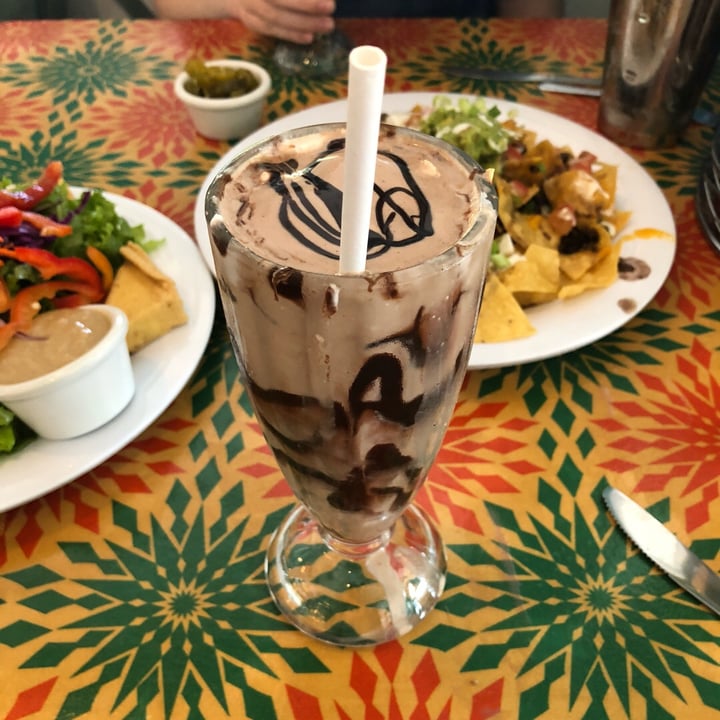 photo of Saturn Cafe Berkeley Vegan Chocolate Milk Shake with Peanut Butter shared by @wharding on  18 Jun 2018 - review