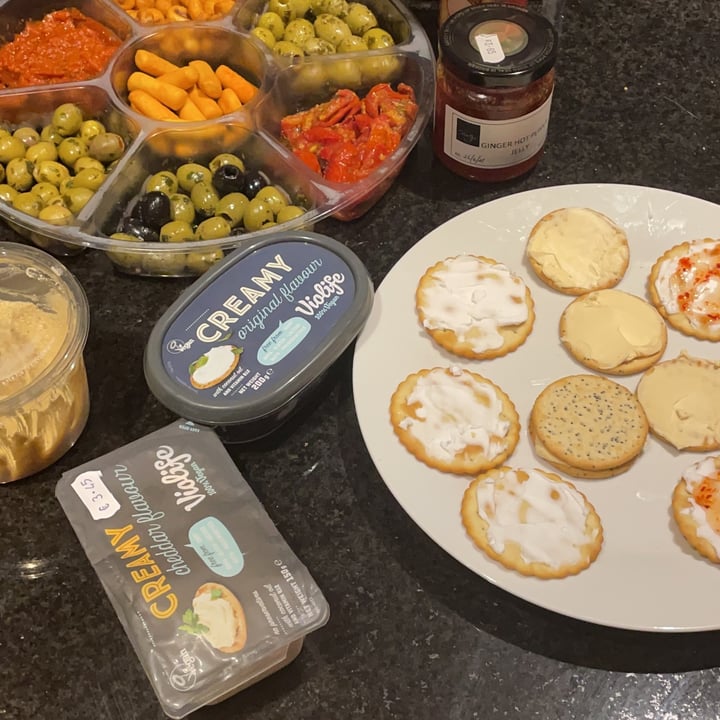 review photo of Violife Creamy Cheddar Flavour shared by @veggienat on 04 Jan 2021 - review