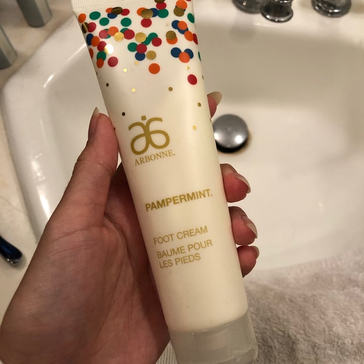 photo of Arbonne Pampermint foot cream shared by @nikkia on  01 May 2020 - review