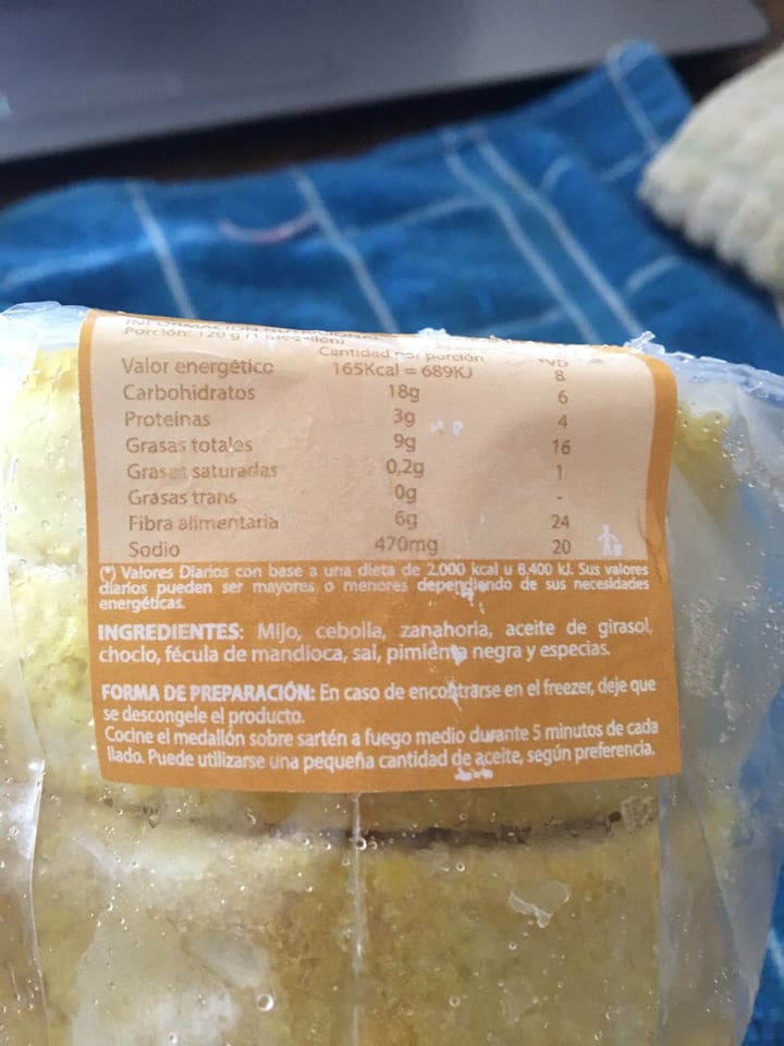 photo of Kaia Natural Foods Medallones de Mijo y Zanahoria shared by @luisinamagnin on  01 Aug 2019 - review