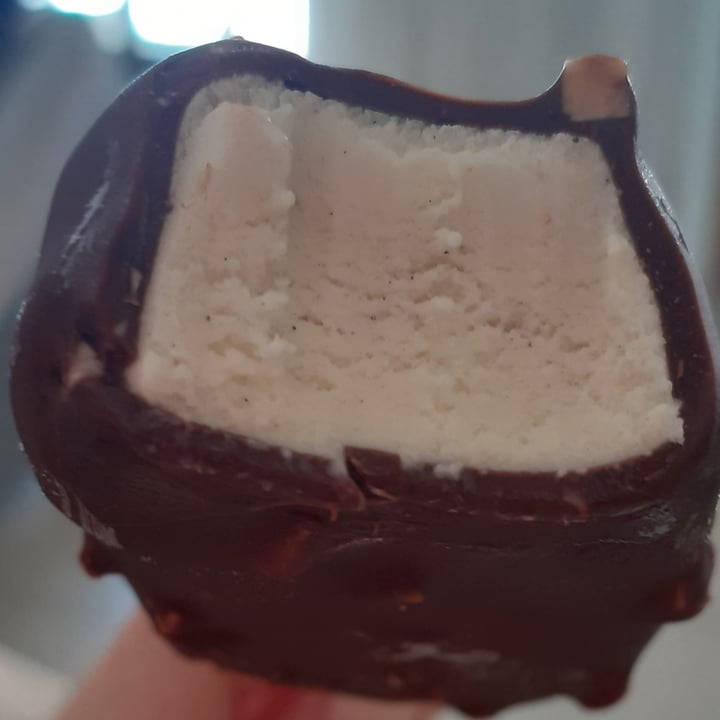 photo of Magnum Non-Dairy Mini shared by @lrh22 on  29 May 2022 - review