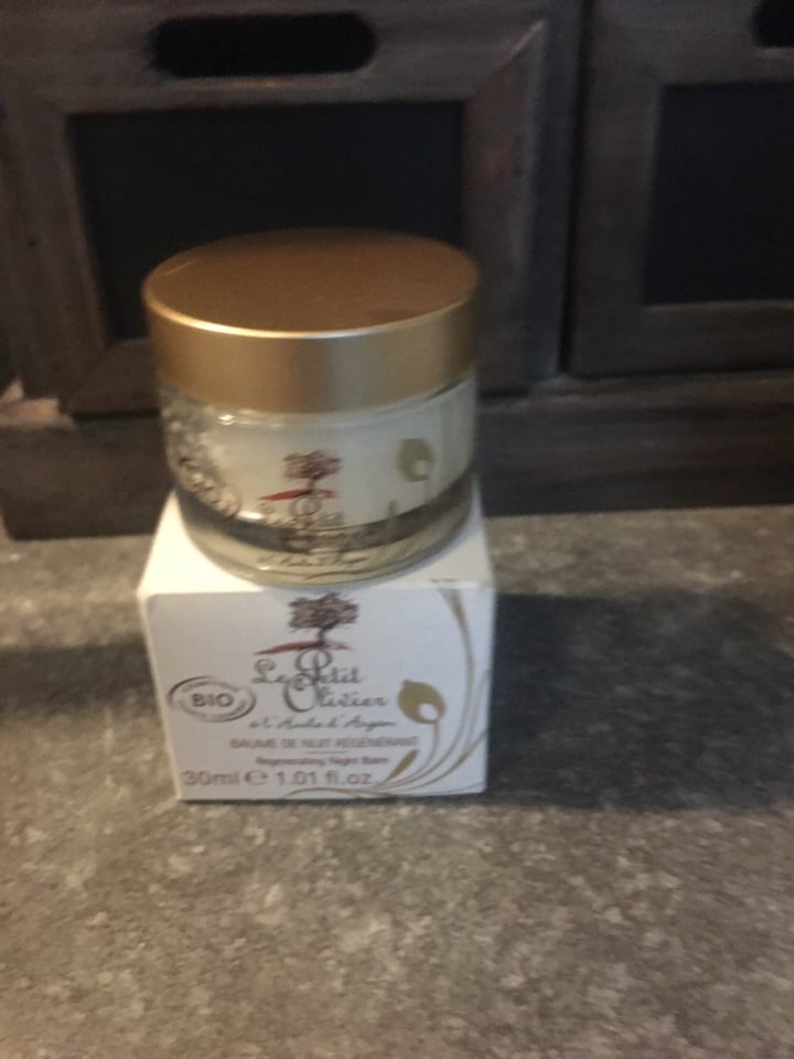 review photo of Le Petit Olivier Beaume De Nuit Régénerant shared by @bibounefamily on 11 Mar 2020 - review