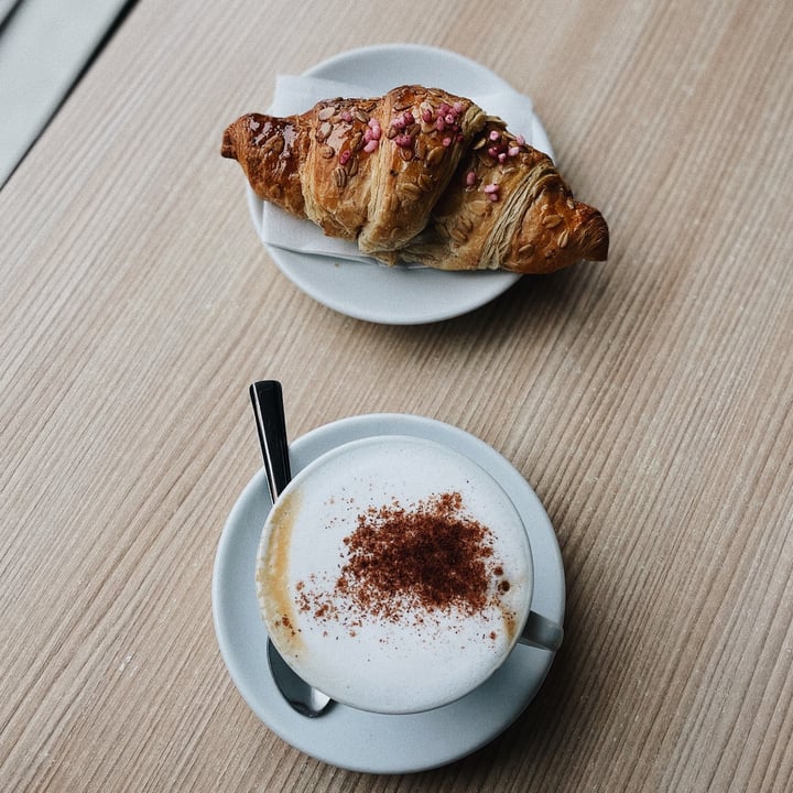 photo of Caffe.61 Torrefazione Brioche vegana shared by @fedebonny on  25 Apr 2022 - review