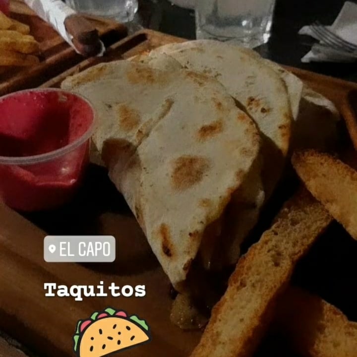 review photo of El Capo Rogelio Álvarez Tacos veggies shared by @ivibartlett on 21 Feb 2021 - review