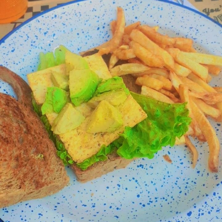photo of Palotes Comida Sandwich vegan shared by @candemagali on  23 Sep 2021 - review