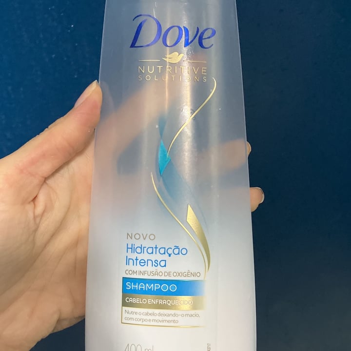 photo of Dove dove shampoo shared by @larimogilewsky on  01 Oct 2022 - review