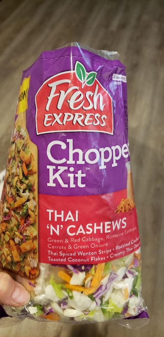 photo of Fresh Express Thai 'n' Cashews shared by @ambularfortheanimals on  02 Oct 2019 - review