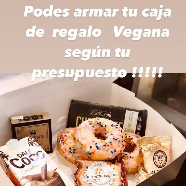 photo of Almacén De La Plaza Vegan Vegan box shared by @emile on  14 Oct 2021 - review