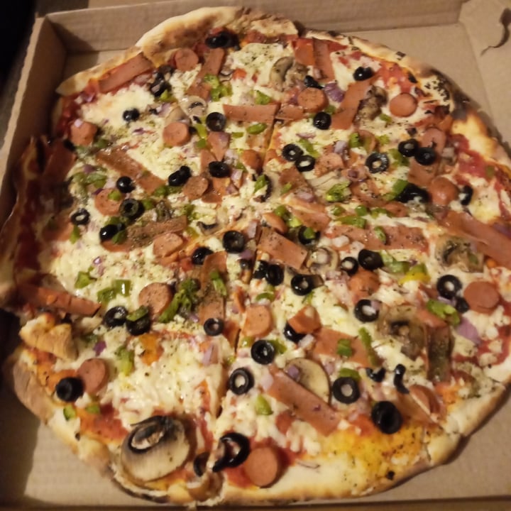 photo of Ixteriolo's Pizza afelpada shared by @bettyveg on  08 Feb 2021 - review