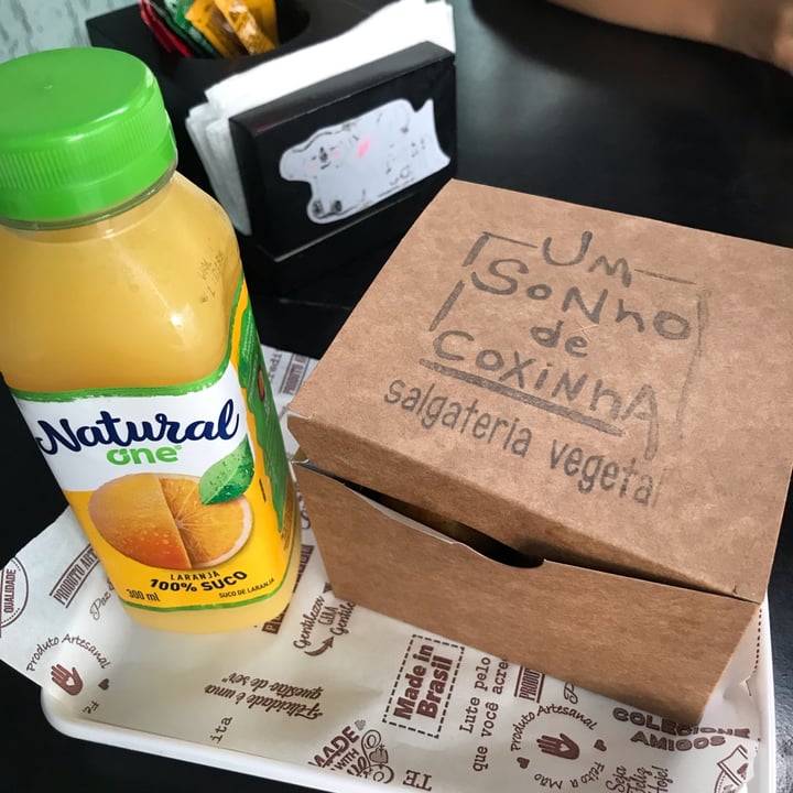 review photo of Um Sonho de Coxinha (Cantina Vegana) Caixa com salgados shared by @evelinlima on 21 Oct 2022 - review