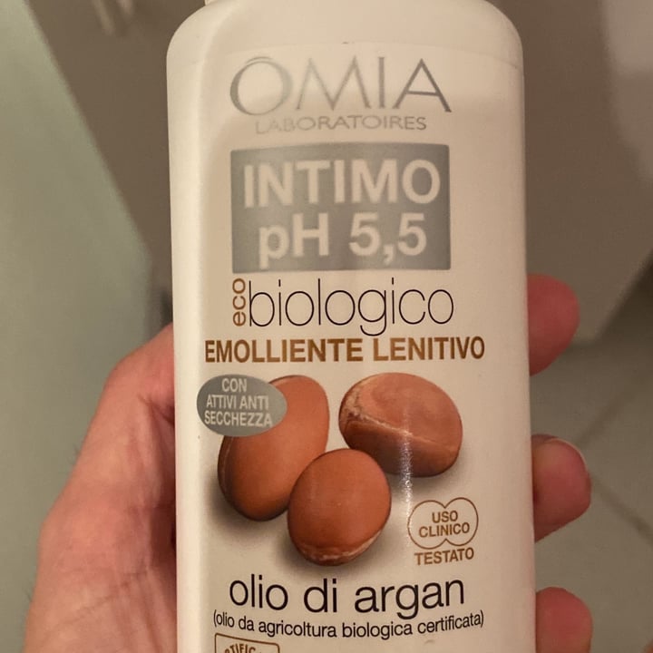 photo of Omia Laboratoires sapone intimo shared by @giulia1995 on  25 Sep 2021 - review