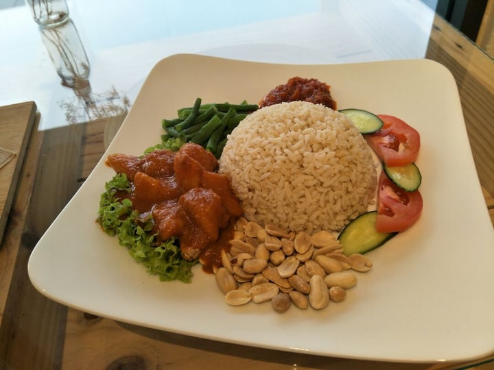 review photo of LN Fortunate Coffee Malaysia @ Sunway GEO Avenue Nasi lemak shared by @pumpkincrush on 07 Jun 2019 - review