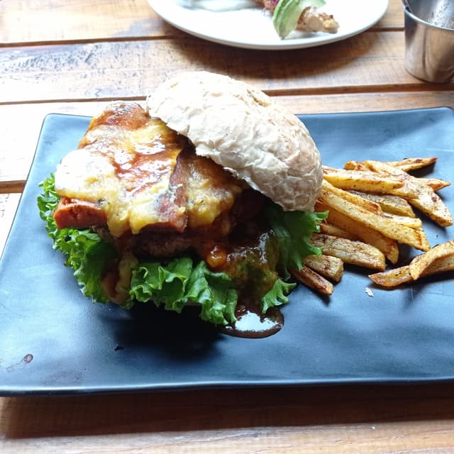 Photo of the dish “Hamburguesa Honolulu”