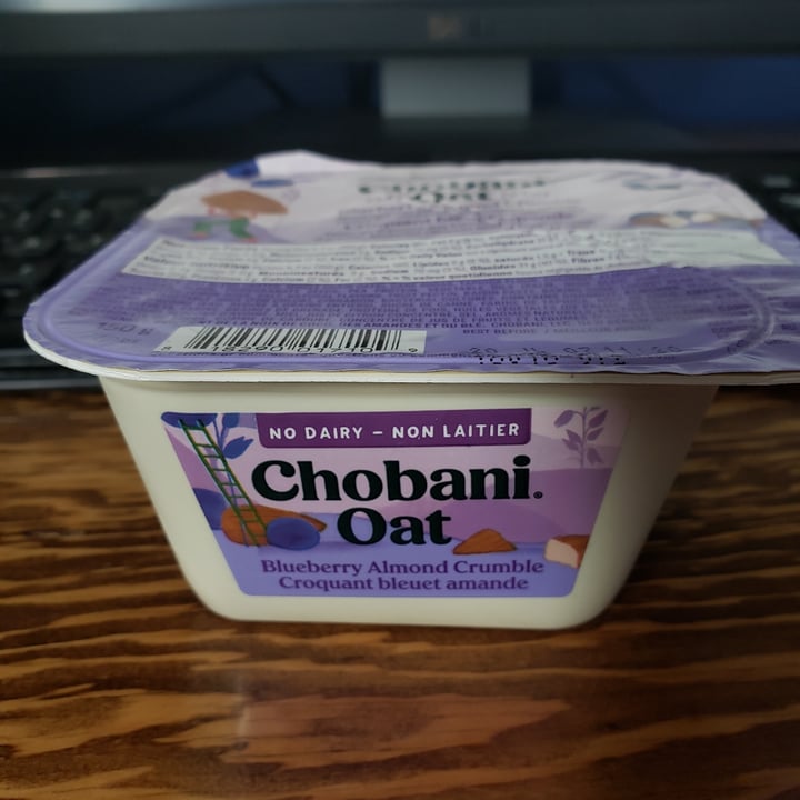 photo of Chobani Oat-Based Blueberry Almond Crumble Yogurt shared by @sameekinz on  15 Jul 2020 - review