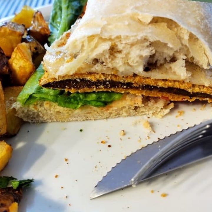 photo of Estilo Veggie Sandwich Clasica Completa shared by @sofibarattini1 on  13 May 2021 - review