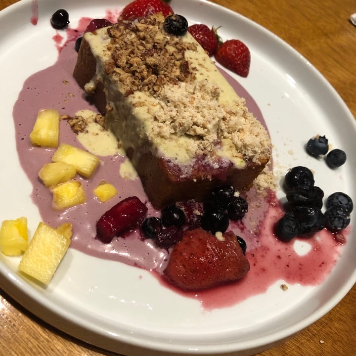 review photo of Tane Vegan Izakaya Lemon olive oil cake with fruit compote shared by @korieander on 09 Aug 2021 - review