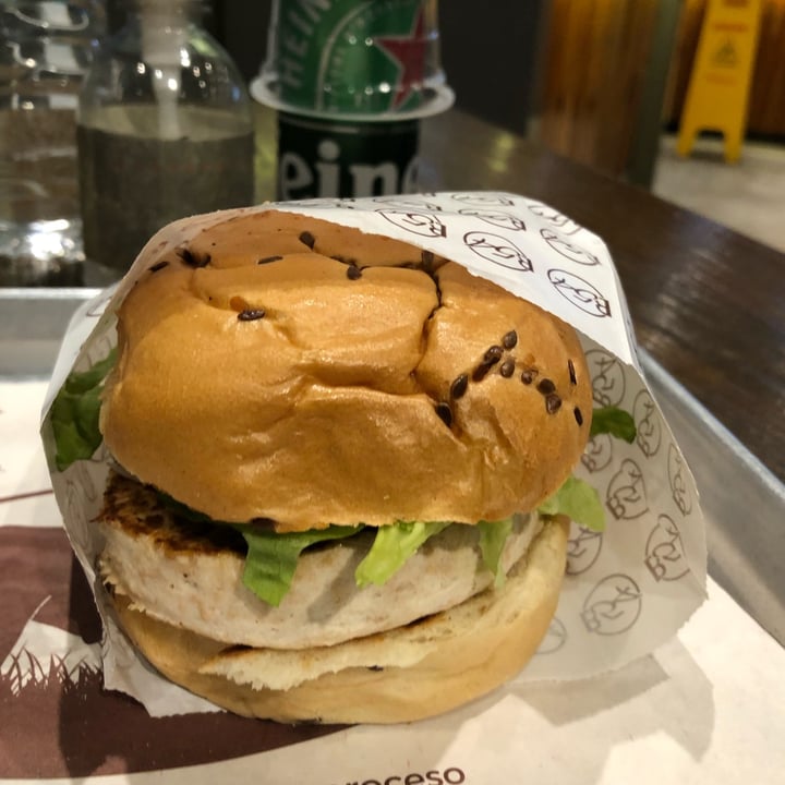 photo of Burger 54 Notchicken Burger shared by @anaacraveroo on  07 Feb 2022 - review