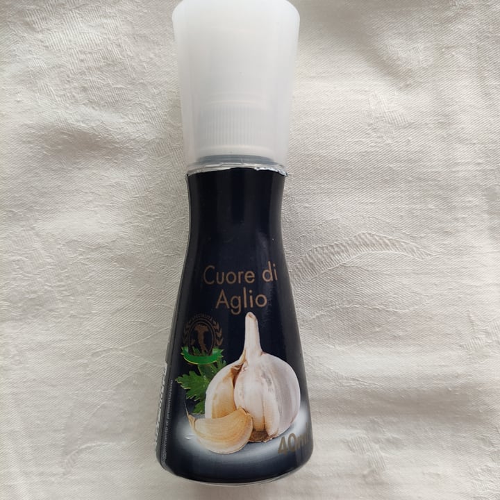 photo of Italiamo Cuore di aglio shared by @vegfromyheadtomatoes on  11 Aug 2022 - review