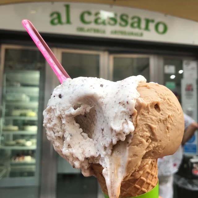 Photo of the dish “Gelato Nocciola e Stracciatella”