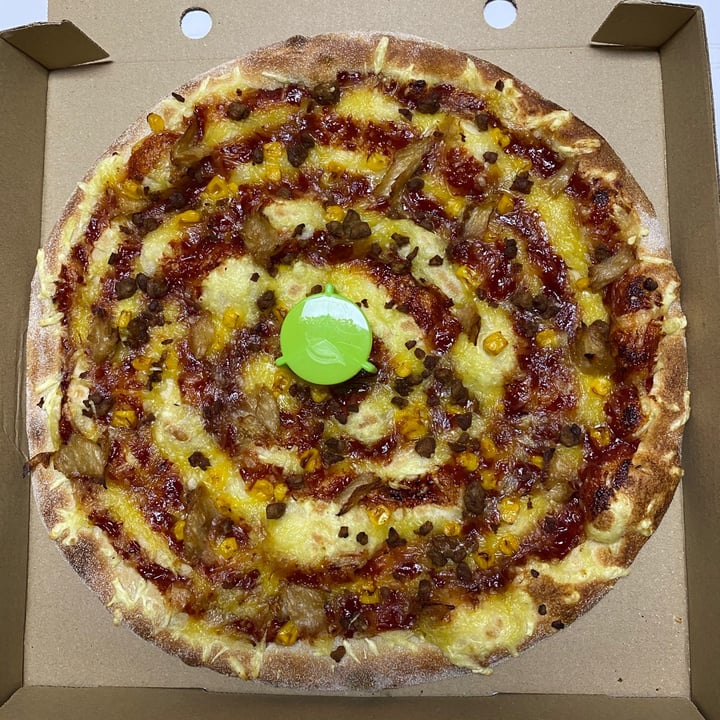 photo of Telepizza - Comida a domicilio Pizza Vegana Barbacoa Y Montana shared by @crisveganqueen on  17 Feb 2021 - review