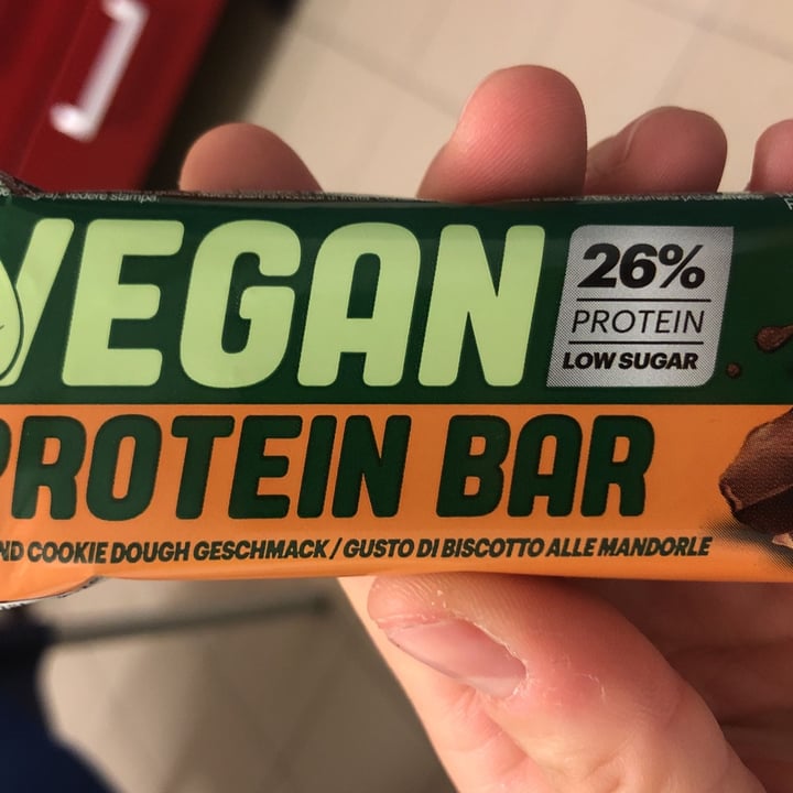 photo of Vegan Protein Bar  Almond Cookie Dough Geschmack / Gusto Di Biscotto Alle Mandorle shared by @chiaramente on  09 Oct 2022 - review