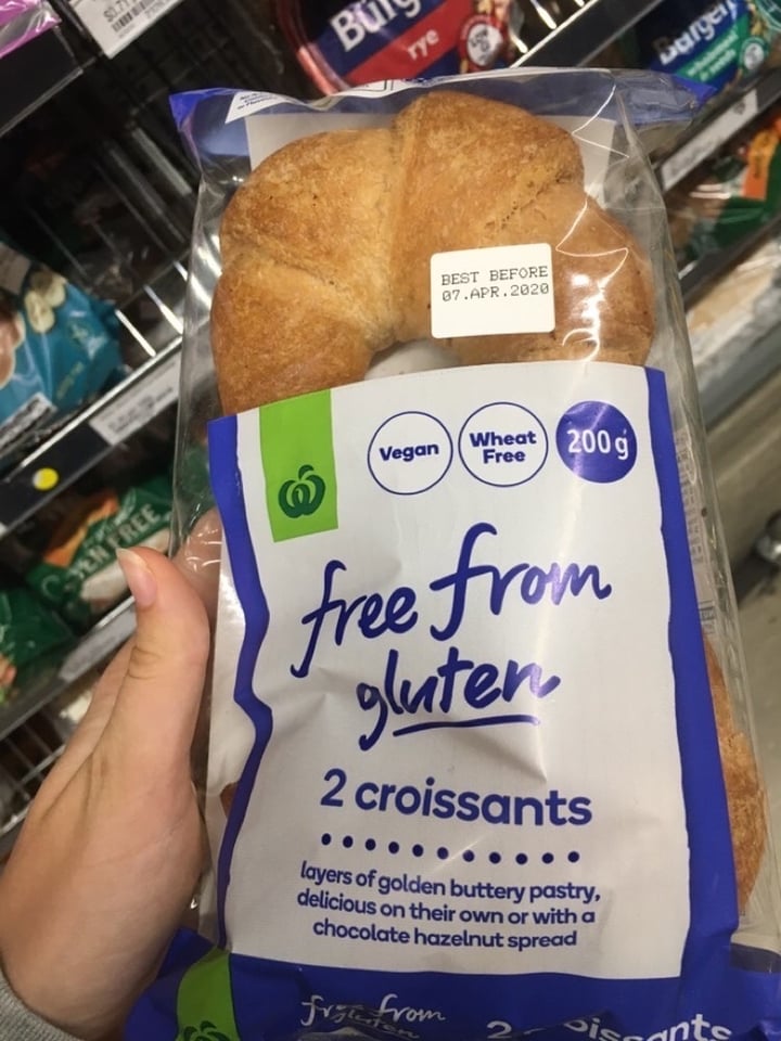 photo of Woolworths (Australia) 2 croissants shared by @violetandrre on  13 Apr 2020 - review