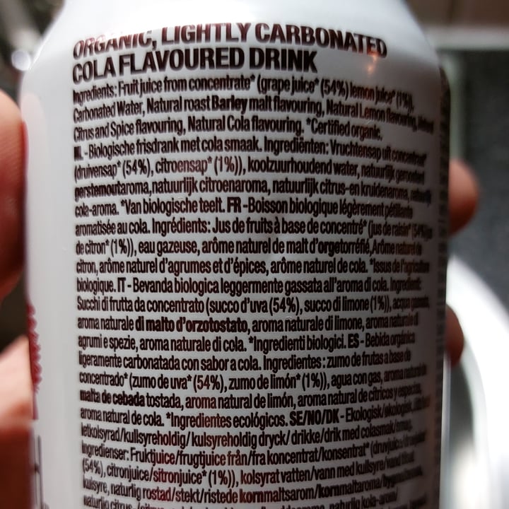 photo of Whole Earth Organic Sparkling Cola shared by @saschazelf on  05 Feb 2022 - review