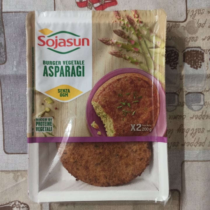 photo of Sojasun Burger asparagi shared by @elepri on  25 Aug 2022 - review