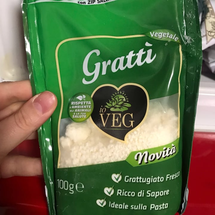 review photo of ioVEG Formaggio grattugiato shared by @papereli on 30 Nov 2021 - review