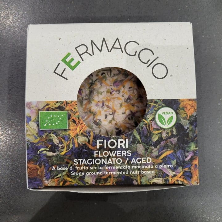 photo of Fermaggio Fermaggio stagionato ai fiori shared by @ceciliagb on  18 Apr 2022 - review