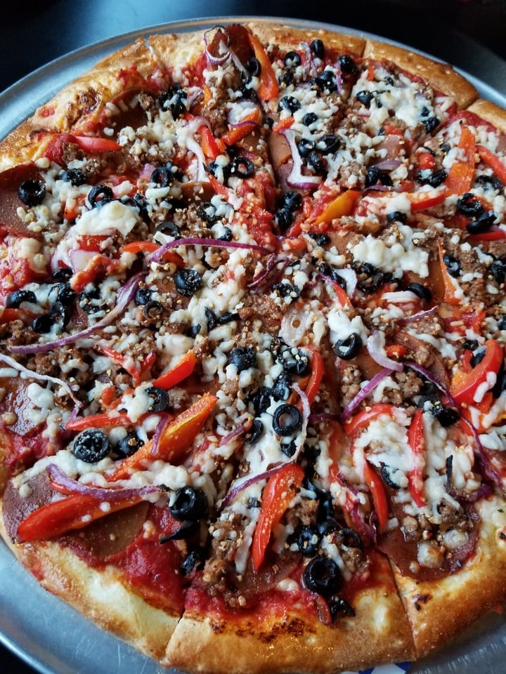 photo of Rudy's Gourmet Pizza Stuffed Bell Pepper Pizza shared by @shmoopsify on  26 Dec 2019 - review