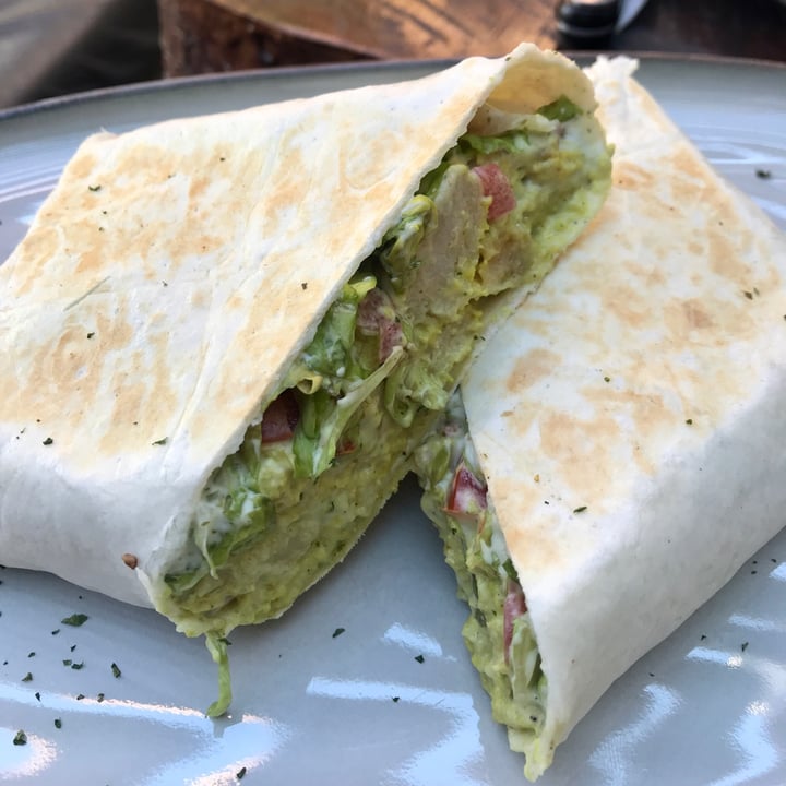 review photo of Dolce Bakery Vegan Chicken Pesto Wrap shared by @murielgravenor on 07 Apr 2021 - review