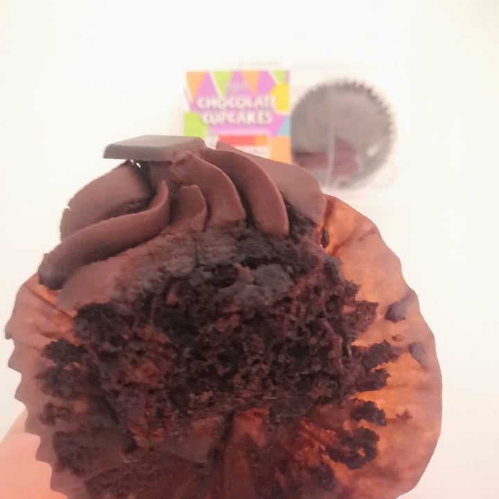 ALDI Vegan Chocolate Cupcakes Review abillion
