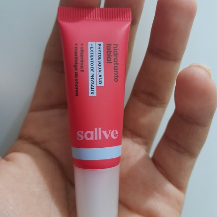 photo of Sallve Hidratante Labial shared by @renatovegetariano on  16 Oct 2021 - review