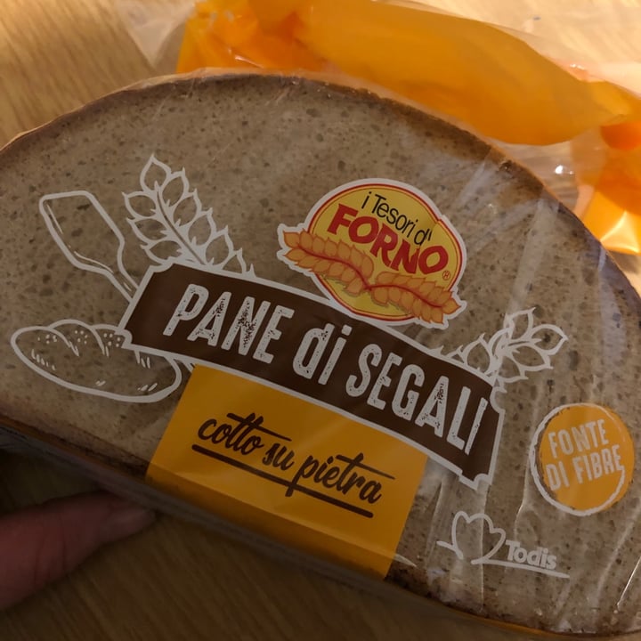 photo of I tesori del forno Pane di segale shared by @laurarisorti on  08 Apr 2022 - review