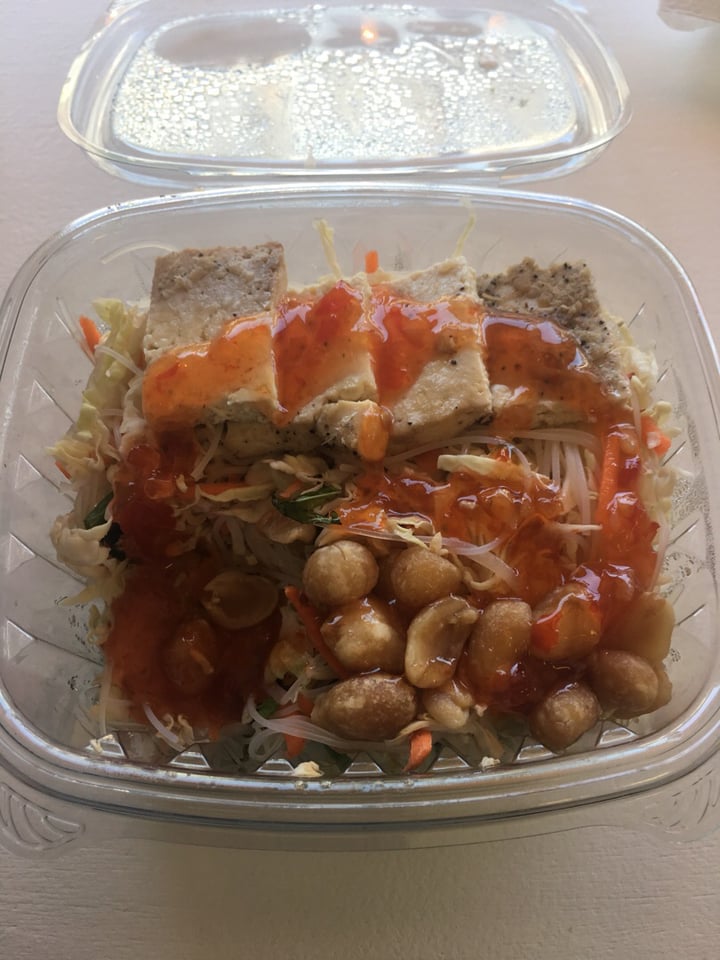 photo of Juneberry Cafe Rice noodle salad with tofu shared by @markmokie on  08 Sep 2018 - review