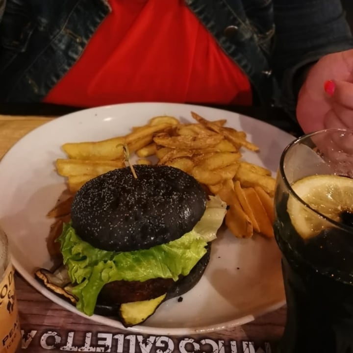 photo of Rooster House Torri Vegan grill Burger shared by @maddy77 on  30 May 2022 - review