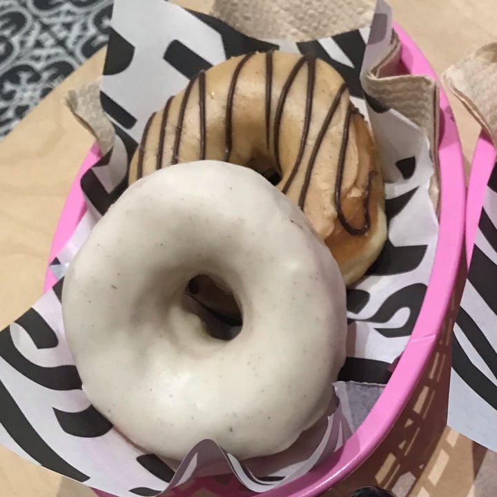 photo of Boneshaker Doughnuts Baby Got Back shared by @mallory17 on  19 Nov 2022 - review