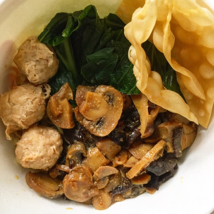 review photo of Sabda Vegie Foods (Delivery Only) Mie Ayam Jamur Bakso Jamur shared by @vegunized on 26 Jan 2020 - review