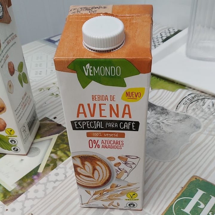 photo of Vemondo  Bebida de avena especial cafe shared by @javieranimalvegano on  14 Dec 2021 - review