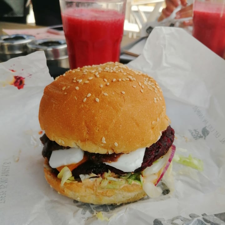 photo of Mother Burger Sorry not sorry shared by @tiagobarge on  28 May 2021 - review