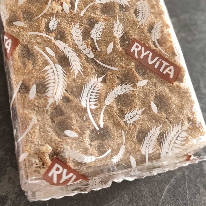 photo of Ryvita Sweet Onion Crunchy Rye Bread shared by @chiara91 on  18 Mar 2022 - review