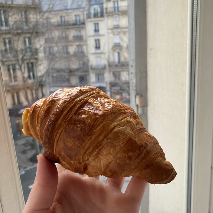 photo of Land&Monkeys Croissant shared by @chloslo on  20 Jan 2022 - review